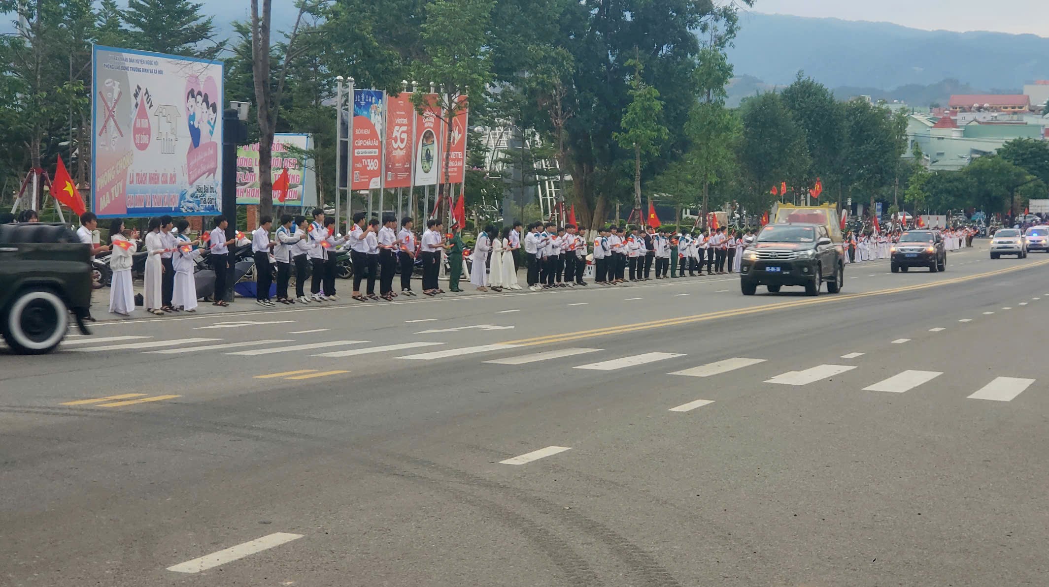 ĐÓN CÁC ANH VỀ VỚI ĐẤT MẸ YÊU THƯƠNG!