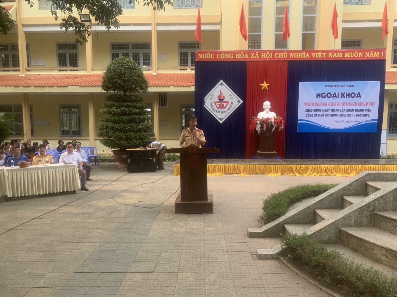 Trường THPT Nguyễn Trãi tổ chức ngoại khoá-Kỷ niệm 93 năm thành lập Đoàn TNCS Hồ Chí Minh (26/3/1931 - 26/3/2024)